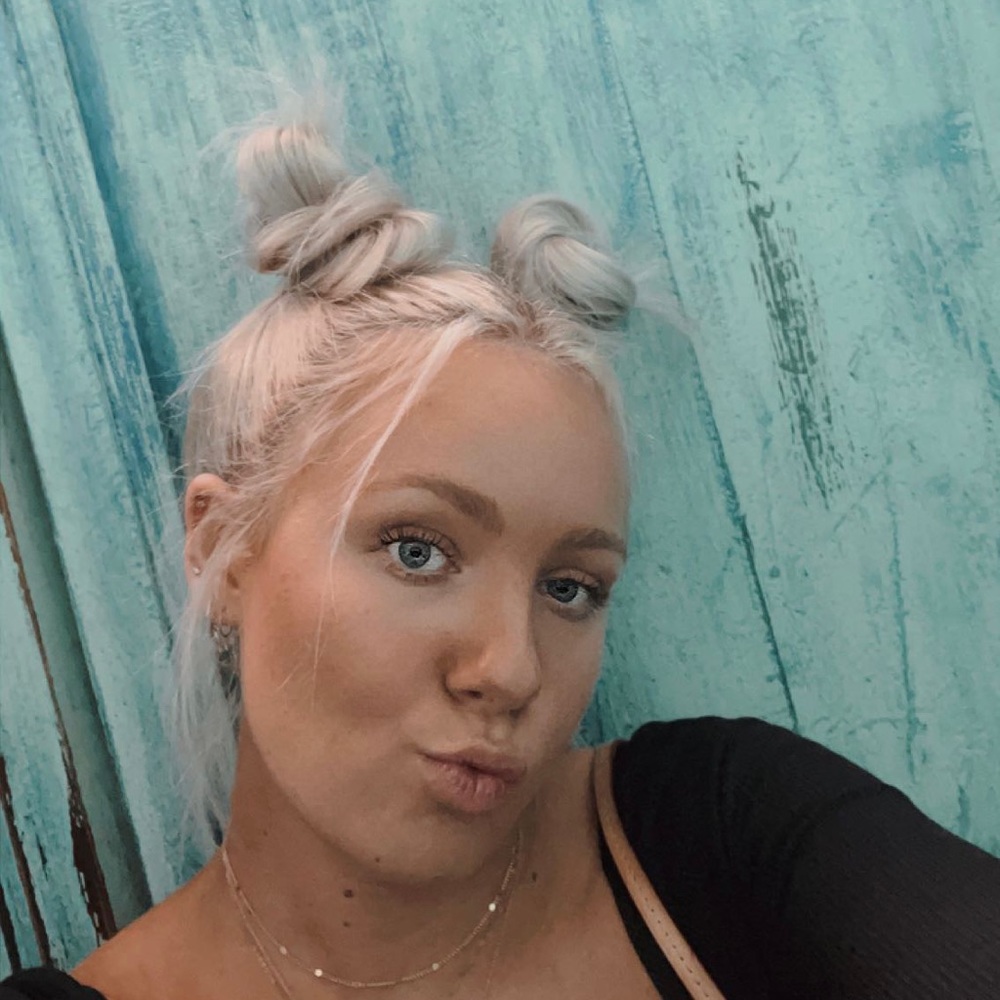 Meet your Posher, Samantha